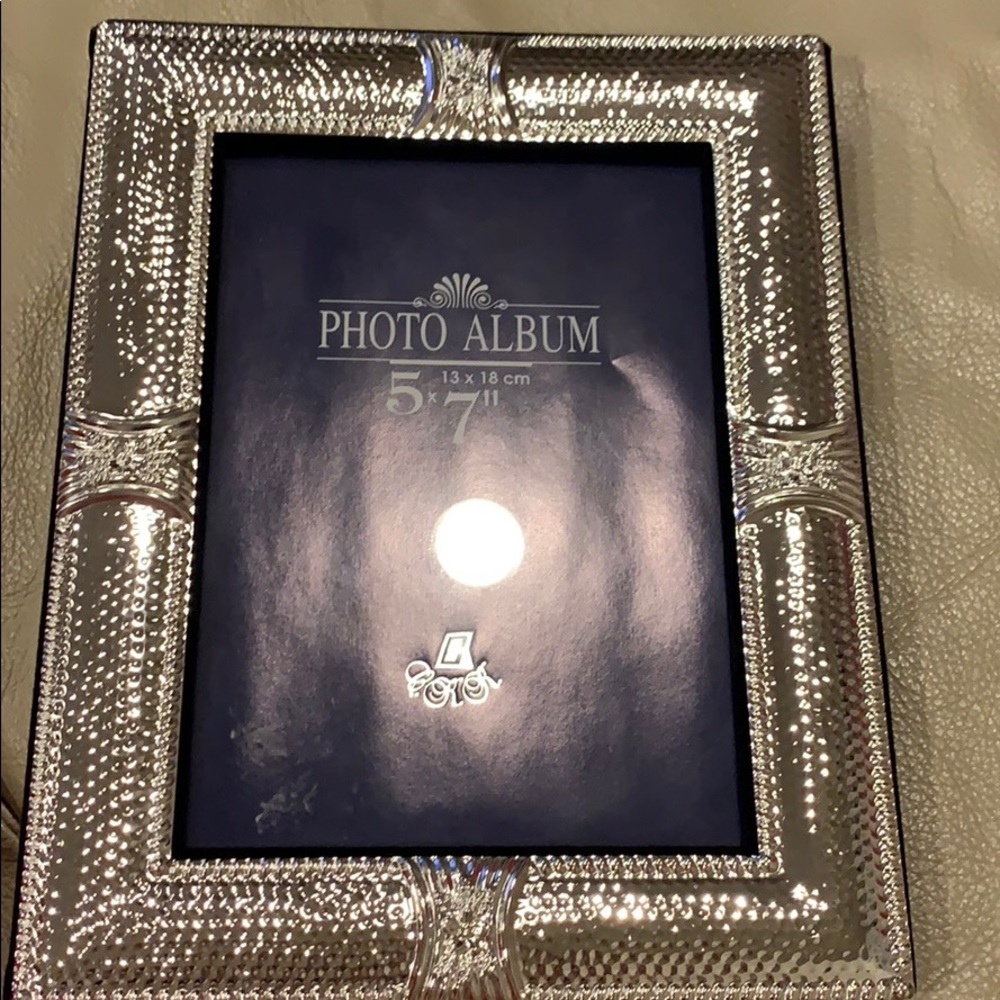 Silver 5x7 photo frame and album